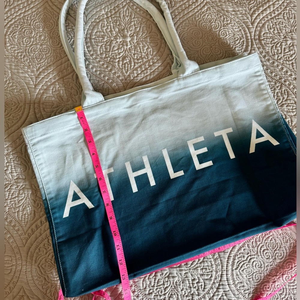NWOT Athleta Ombre Blue Tote Bag - Picture 5 of 6